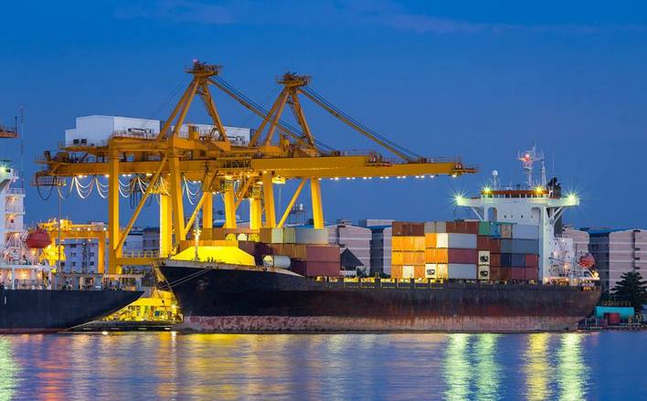 運輸挖掘機的物流公司